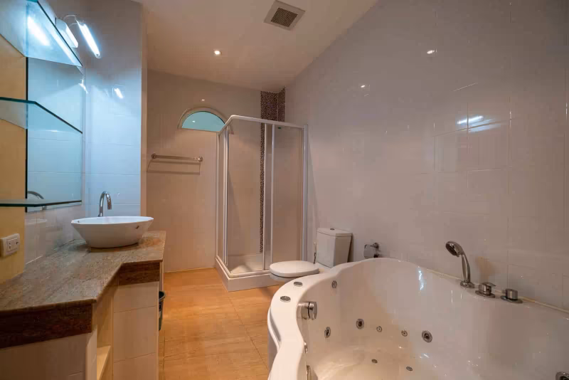 5 Bedroom House For Sale in Makhun Wan, San Pa Tong, Chiang Mai - Image 3