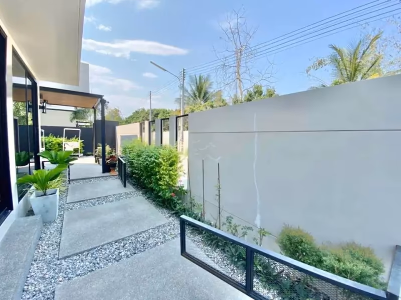 5 Bedroom House For Sale in San Phak Wan, Hang Dong, Chiang Mai - Image 9