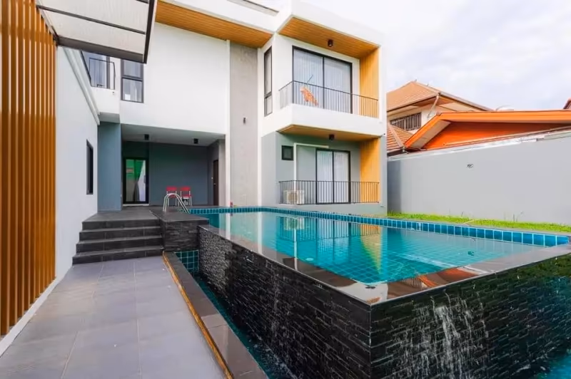 4 Bedroom House For Sale in San Sai Noi, San Sai, Chiang Mai - Image 1