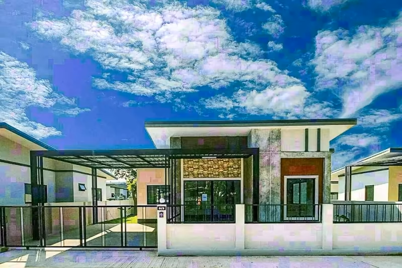 3 卧室 独立房屋 出售 在 - Image 1