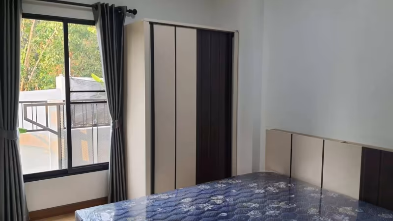 3 卧室 独立房屋 出售 在 - Image 5