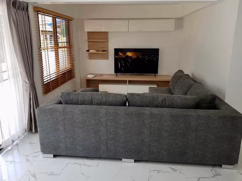 3 Bedroom House For Rent in Phraeksa, Mueang Samut Prakan, Samut Prakan - Image 2