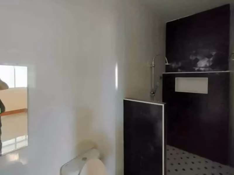 2 卧室 独立房屋 出售 在 - Image 1