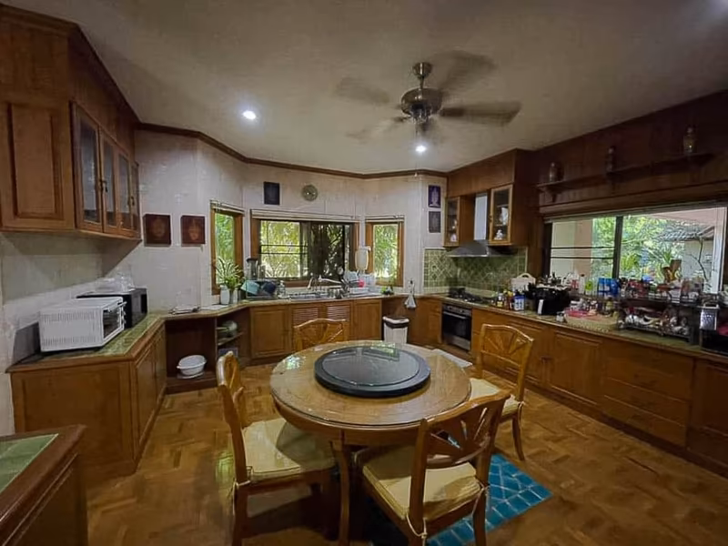 5 Bedroom House in Chang Phueak, Mueang Chiang Mai, Chiang Mai - Image 16