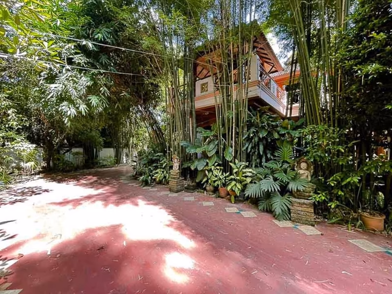 5 Bedroom House in Chang Phueak, Mueang Chiang Mai, Chiang Mai - Image 17