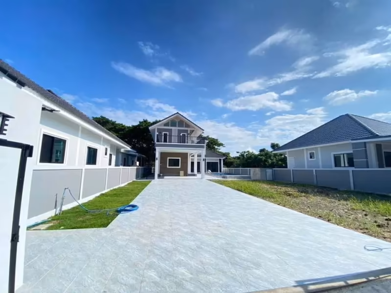 4 卧室 独立房屋 出售 在 - Image 3