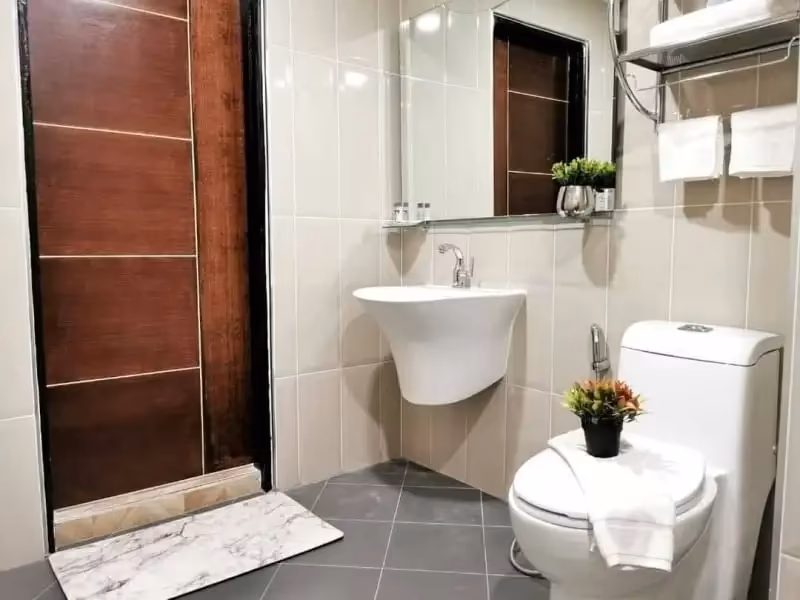 Seven Star Condo - Image 1