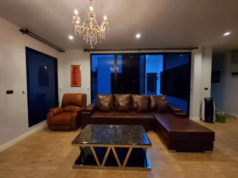 3 Bedroom House For Rent in Pa Daet, Mueang Chiang Mai, Chiang Mai - Image 5