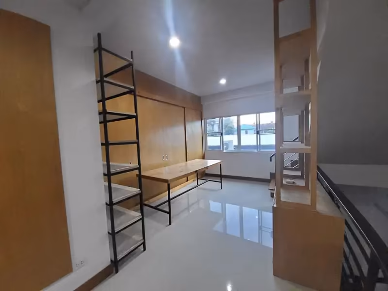 3 卧室 独立房屋 出租 在 - Image 2