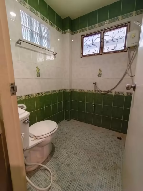 开放式 独立房屋 出租 在 - Image 2