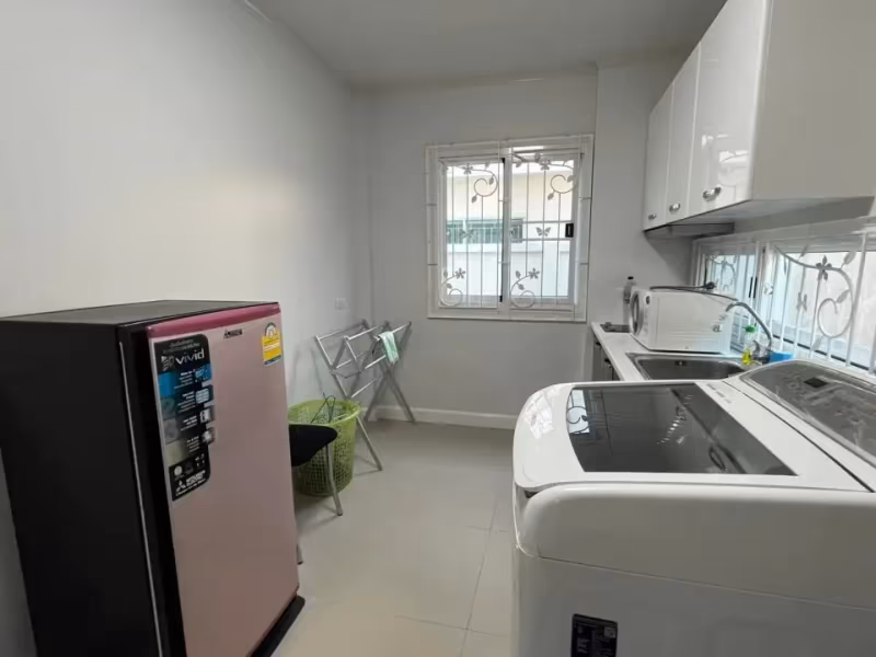 3 卧室 独立房屋 出租 在 - Image 9