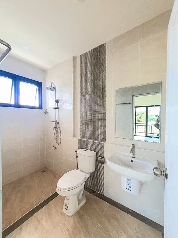 3 Bedroom House For Sale in Tha Wang Tan, Saraphi, Chiang Mai - Image 9