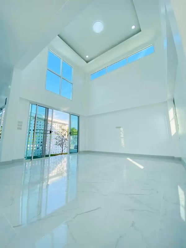 3 Bedroom House For Sale in San Phak Wan, Hang Dong, Chiang Mai - Image 1