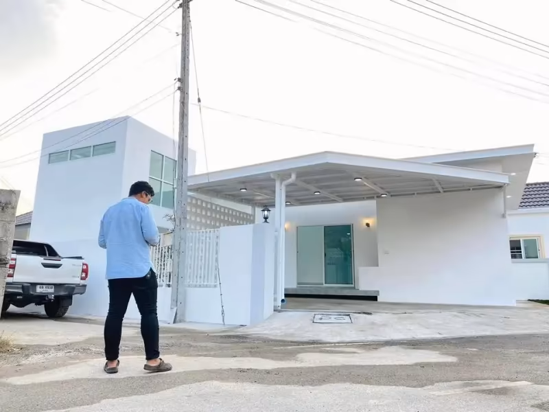 3 Bedroom House For Sale in San Phak Wan, Hang Dong, Chiang Mai - Image 4