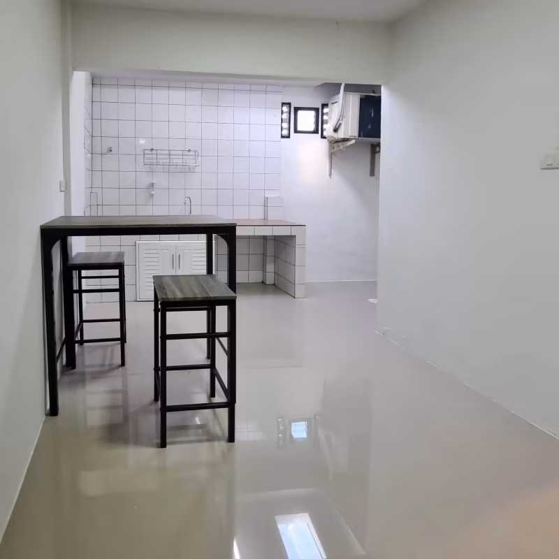 2 Bedroom Townhouse For Sale in San Klang, San Kamphaeng, Chiang Mai - Image 2