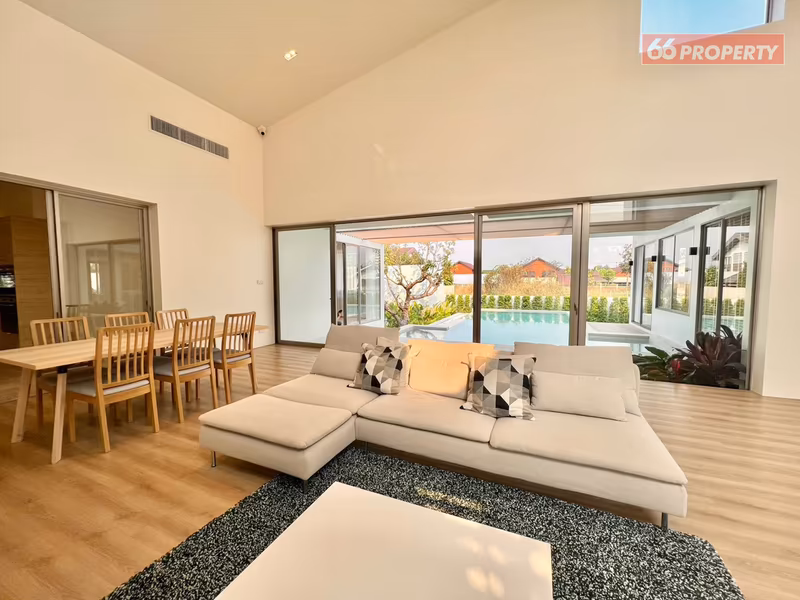 properties%2F6598%2Fimages%2Fsmart-pool-villa-in-luxury-modern-style-10-low-res.avif