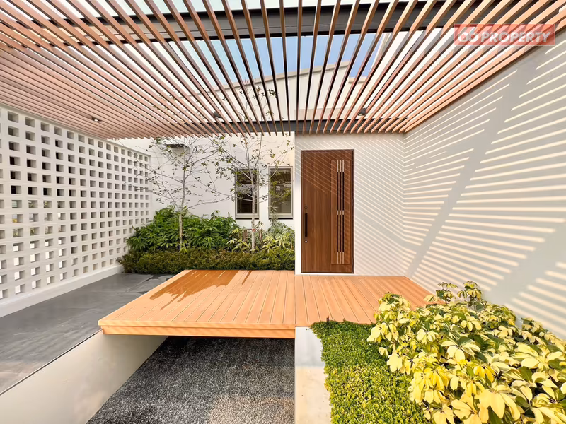 properties%2F6598%2Fimages%2Fsmart-pool-villa-in-luxury-modern-style-22-low-res.avif