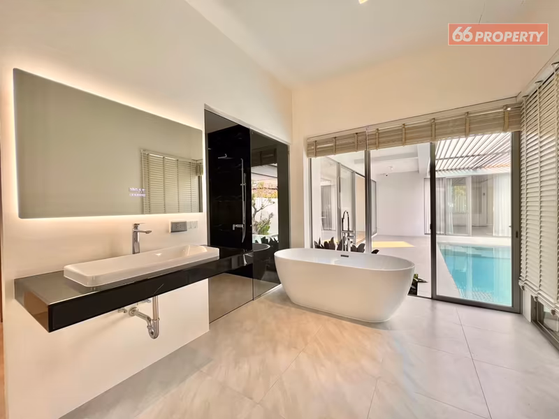 properties%2F6598%2Fimages%2Fsmart-pool-villa-in-luxury-modern-style-24-low-res.avif