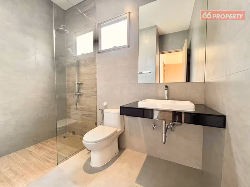 properties%2F6598%2Fimages%2Fsmart-pool-villa-in-luxury-modern-style-30-low-res.avif