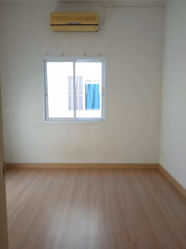3 卧室 独立房屋 出租 在 - Image 2