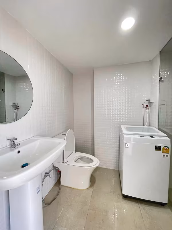 PP Condo - Image 10