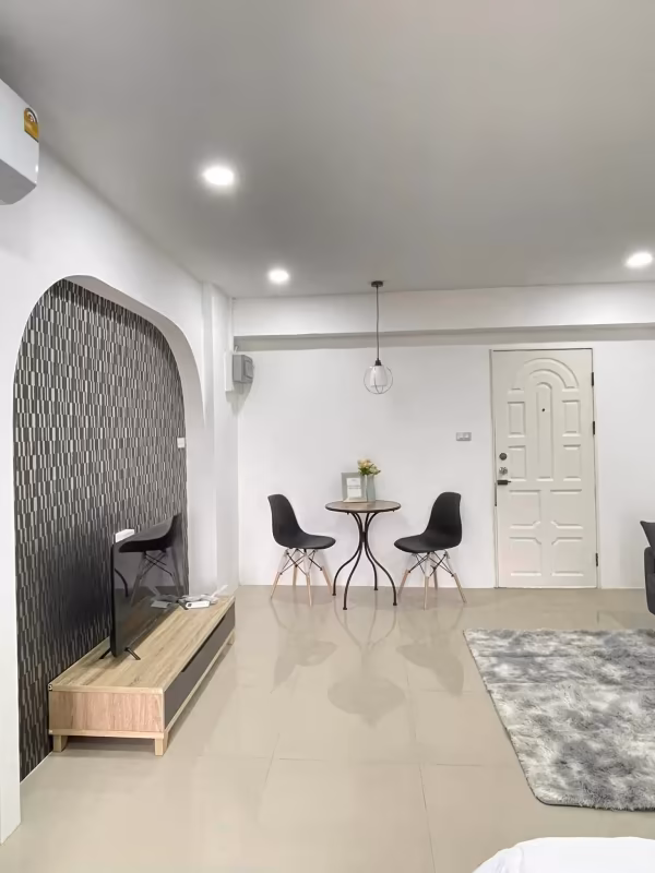 PP Condo - Image 4