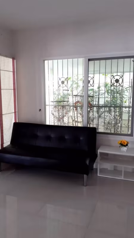 3 卧室 独立房屋 出租 在 - Image 4