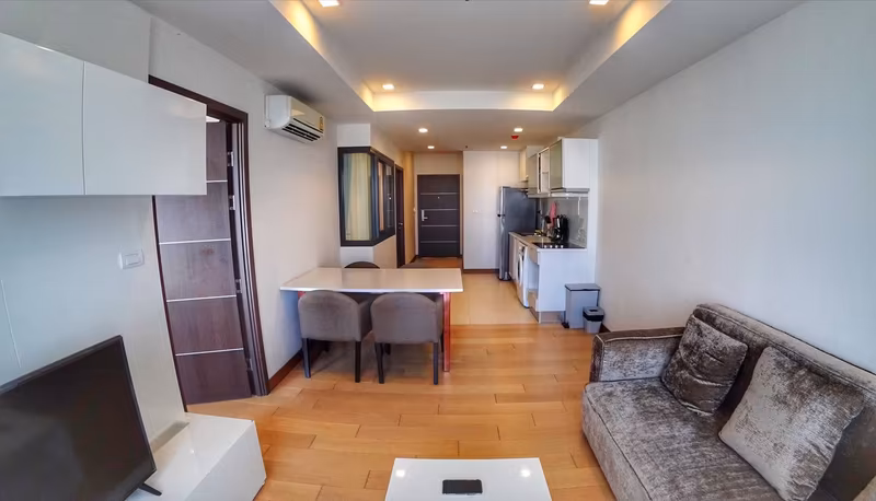Astra Condo - Image 2