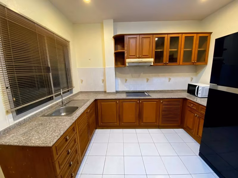 properties%2F7066%2Fimages%2F3-bedroom-house-16-low-res.avif
