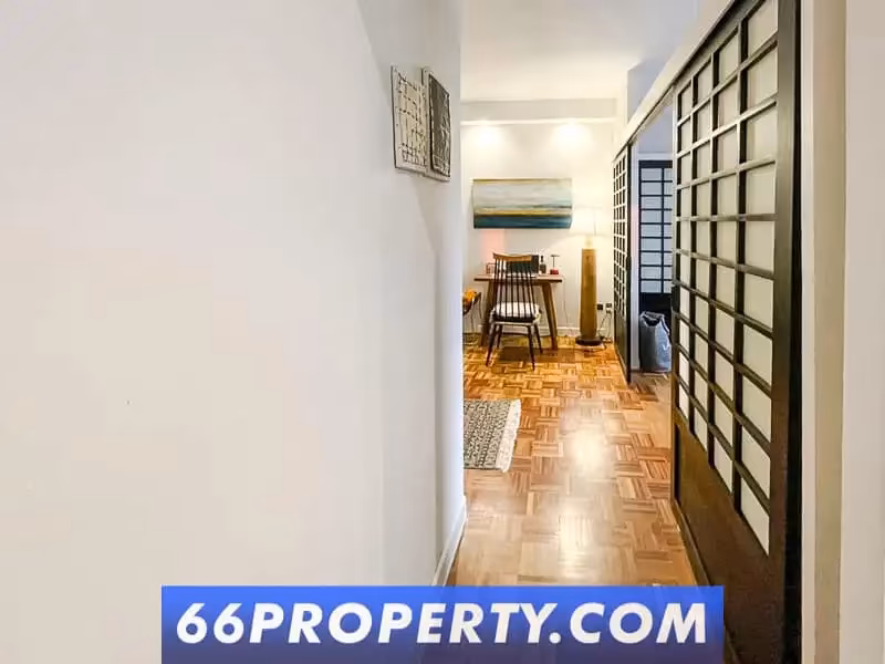 Riverside Condo - Image 1