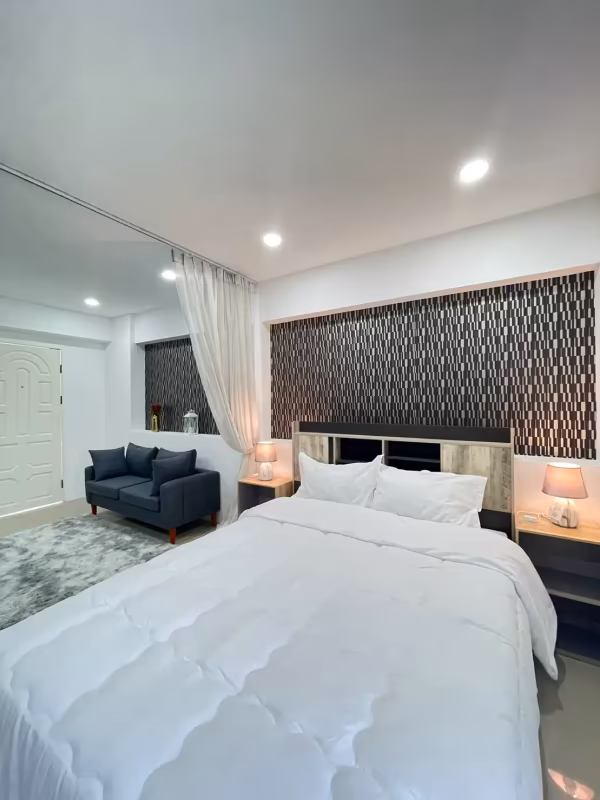 PP Condo - Image 10