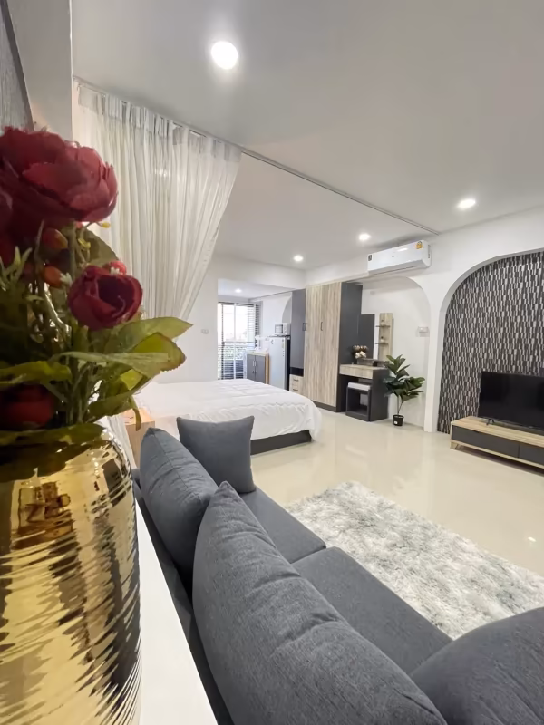 PP Condo - Image 4