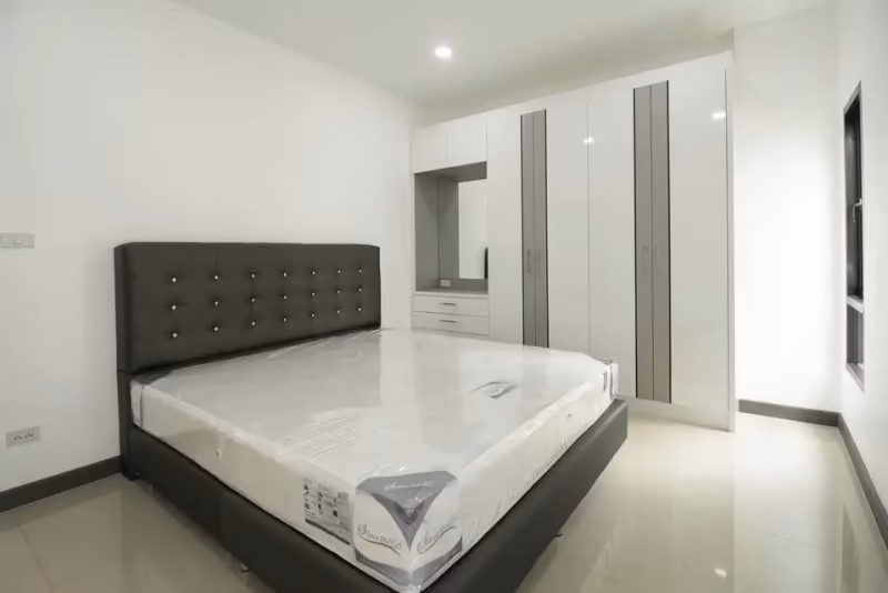 3 Bedroom House For Sale in San Phak Wan, Hang Dong, Chiang Mai - Image 2