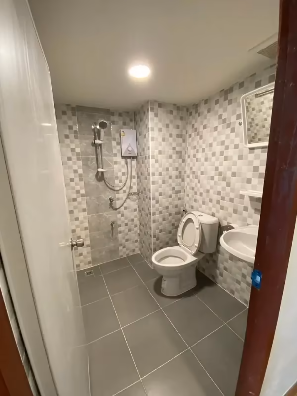 Studio Condo For Sale in Pa Tan, Mueang Chiang Mai, Chiang Mai - Image 2
