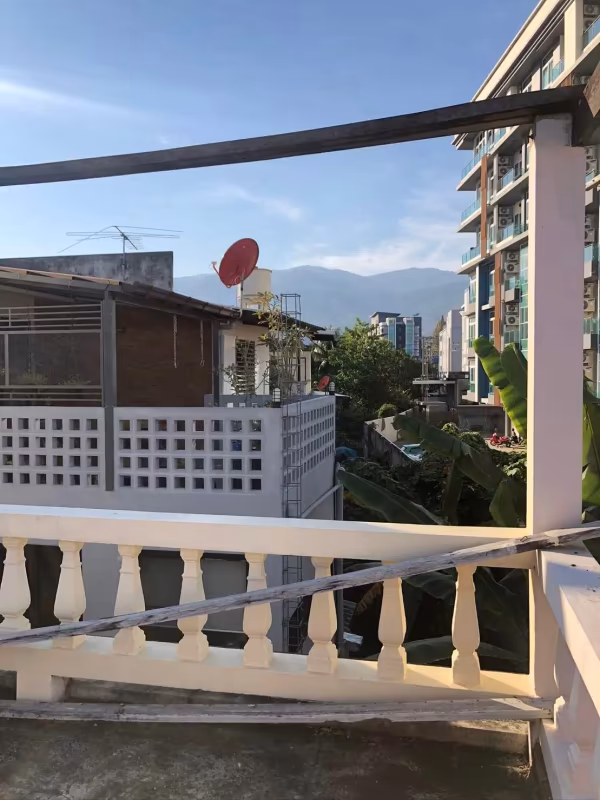 2 Bedroom House For Sale in Chang Phueak, Mueang Chiang Mai, Chiang Mai - Image 2