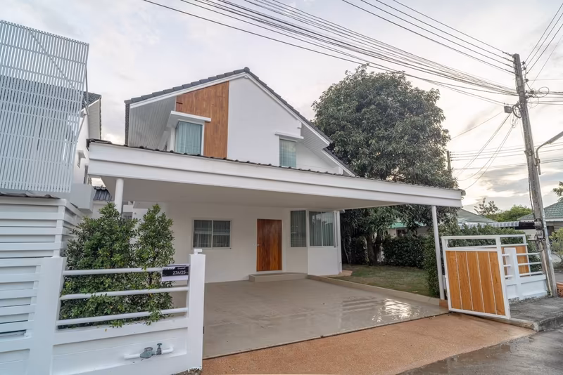5 Bedroom House For Sale in San Phak Wan, Hang Dong, Chiang Mai - Image 29