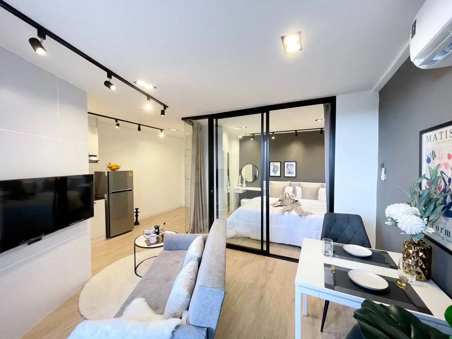 Airport Home Condo - Image 3