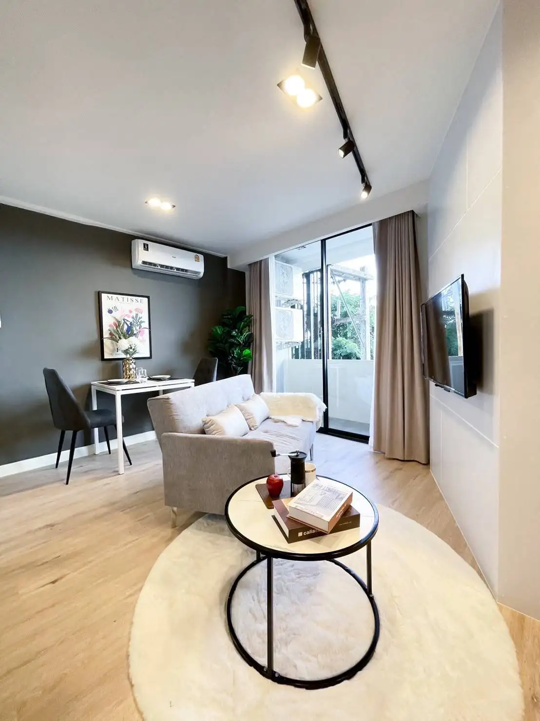 Airport Home Condo - Image 10