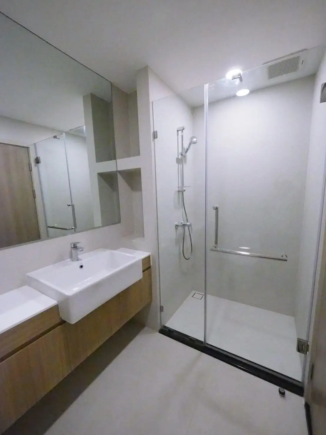 Noble Ambience Sukhumvit 42 - Image 6