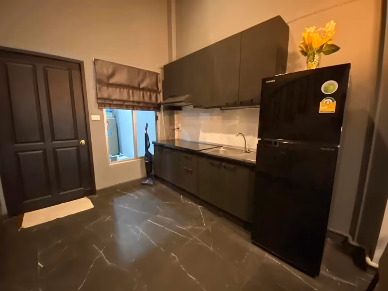 3 Bedroom House For Rent in Hua Mak, Bang Kapi, Bangkok - Image 5