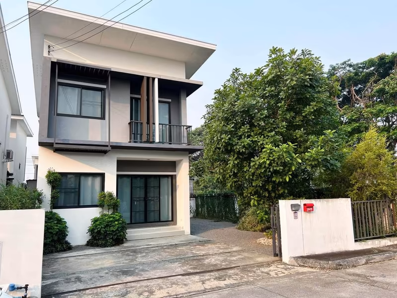 2 Bedroom House For Sale in San Phak Wan, Hang Dong, Chiang Mai - Image 1