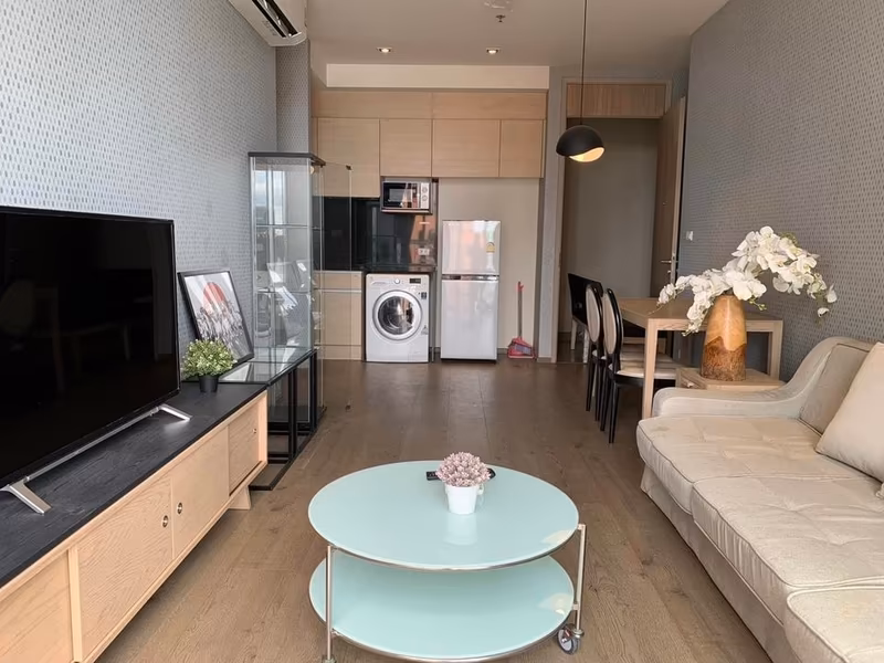 Park Origin Phrom Phong - Image 1