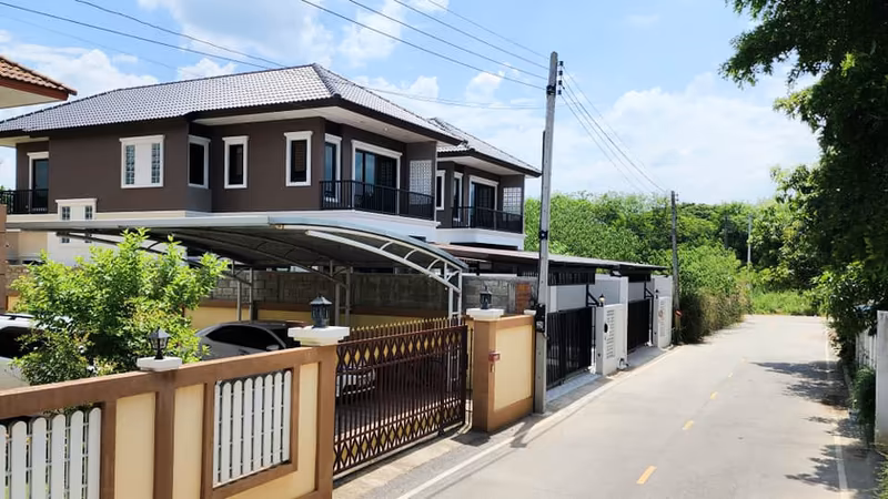 4 Bedroom House For Sale in Mae Hia, Mueang Chiang Mai, Chiang Mai - Image 16