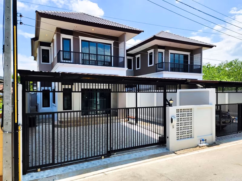 4 Bedroom House For Sale in Mae Hia, Mueang Chiang Mai, Chiang Mai - Image 12