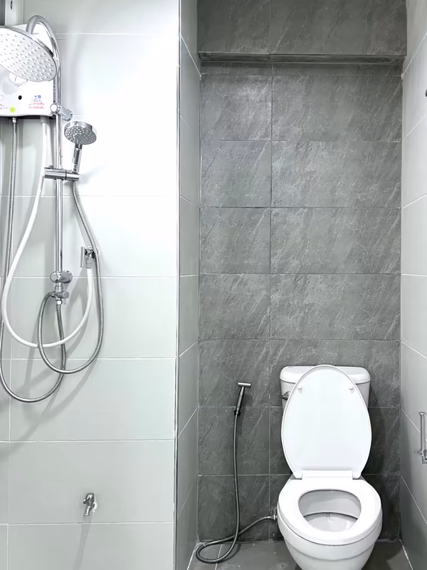 PP Condo - Image 1