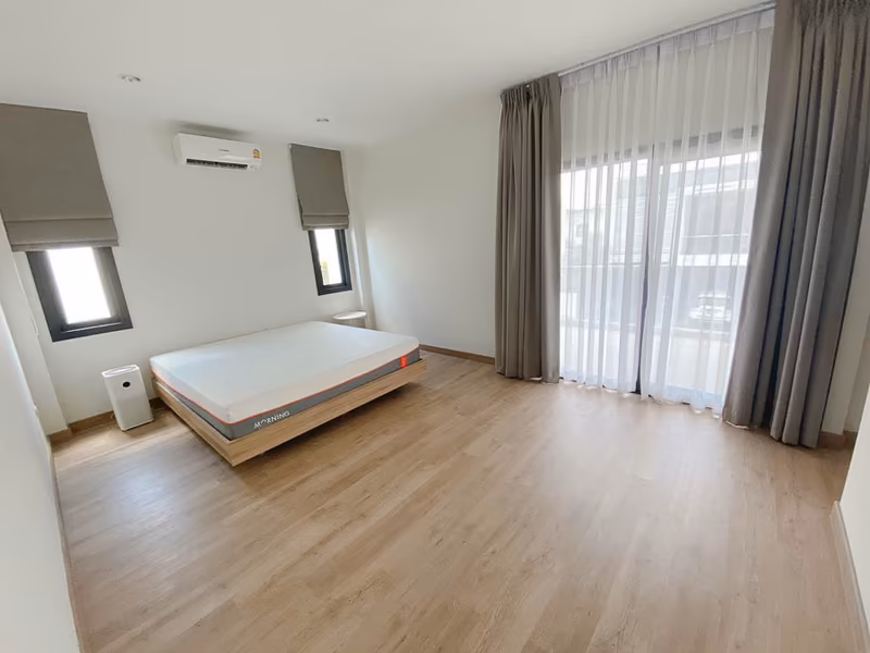 4 Bedroom House For Sale in Chang Phueak, Mueang Chiang Mai, Chiang Mai - Image 12