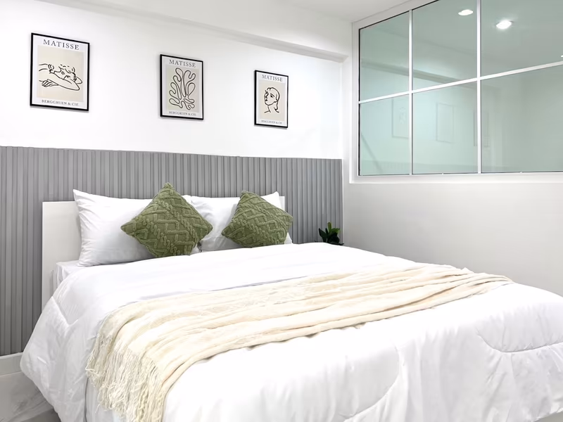 PP Condo - Image 2