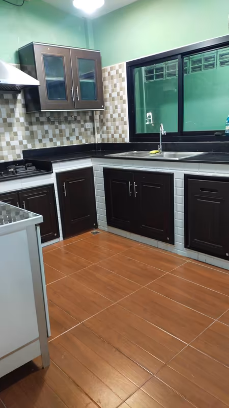 2 Bedroom Townhouse For Sale in Khlong Tan Nuea, Vadhana, Bangkok - Image 2