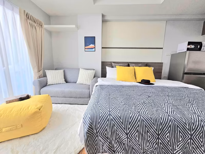 Seven Star Condo - Image 1