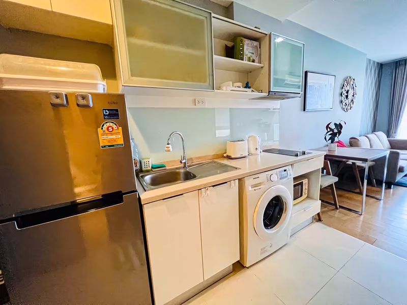 Astra Condo - Image 10